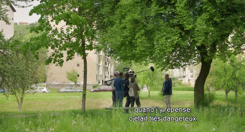 "Quand j'y repense c'était très dangereux" Photo extraite du film "Se souvenir d'une ville" sous-titrage SME réalisé par l'association La Luciole